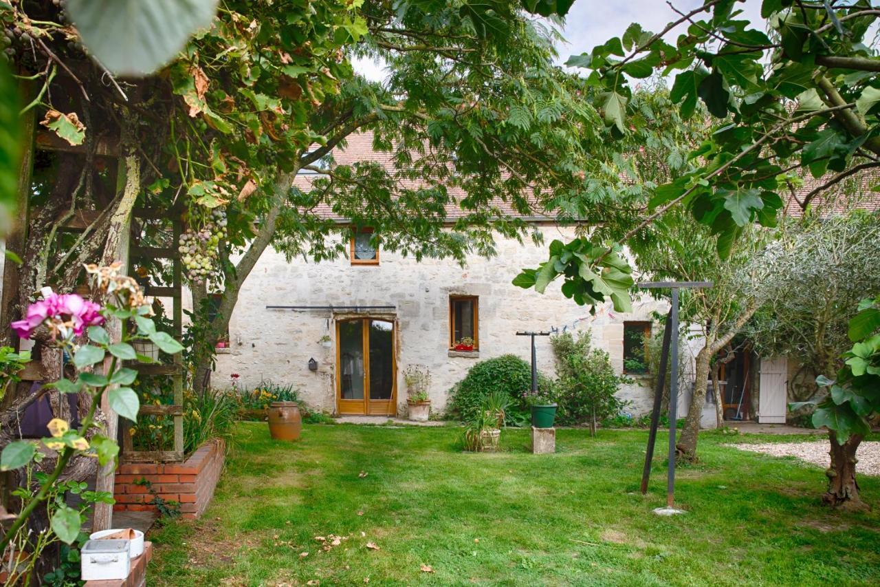 Appartement La Ferme Des Nonains à Montjavoult Extérieur photo