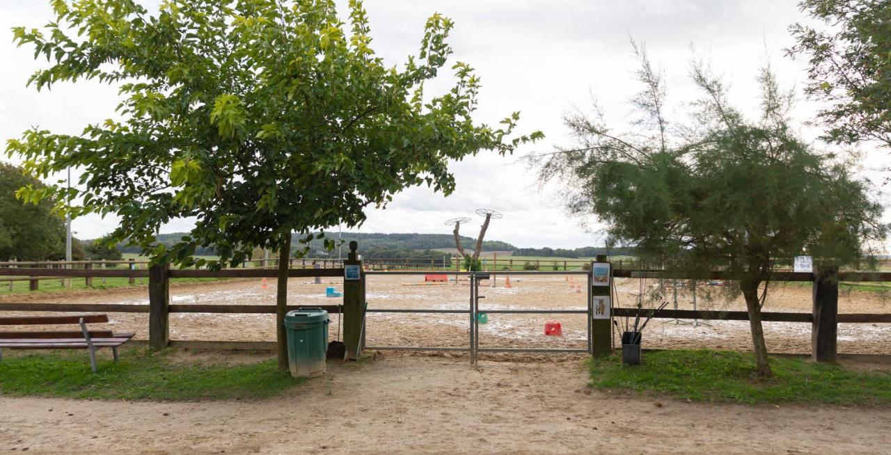 Appartement La Ferme Des Nonains à Montjavoult Extérieur photo